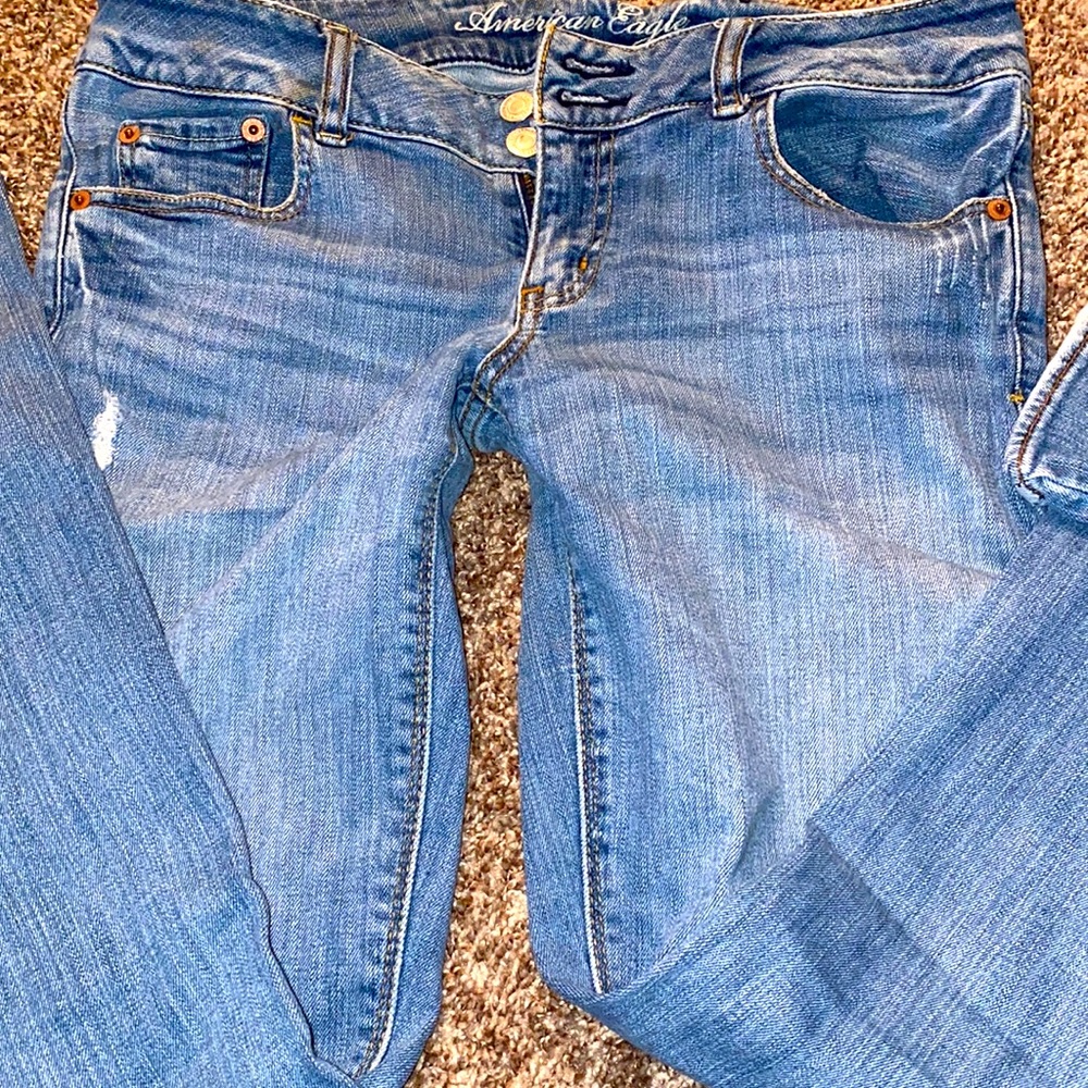 American eagle artist jeans long.